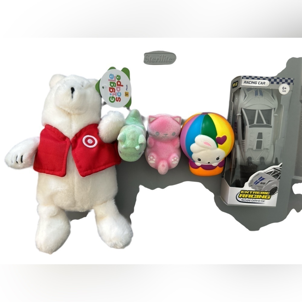 Toy bundle plush, squishy and remote control car - Picture 1 of 10